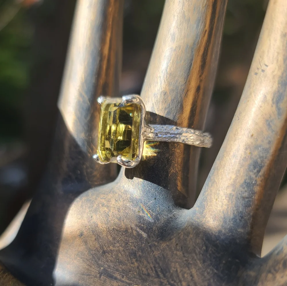 Lemon quartz emerald cut 8k sterling ring - Picture 5 of 6